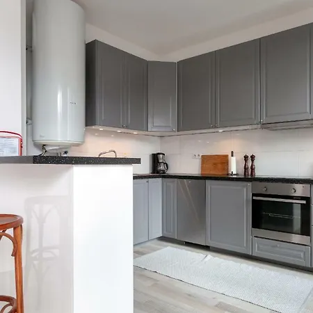 ⭐bright & Spacious 2br Scandinavian Design Flat With Balcony In Antibes⭐ Appartement